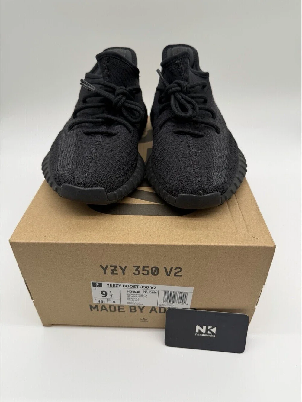 Adidas Yeezy Boost350 V2 Onyx / HQ4540 Black Sneakers Size 9.5M USED